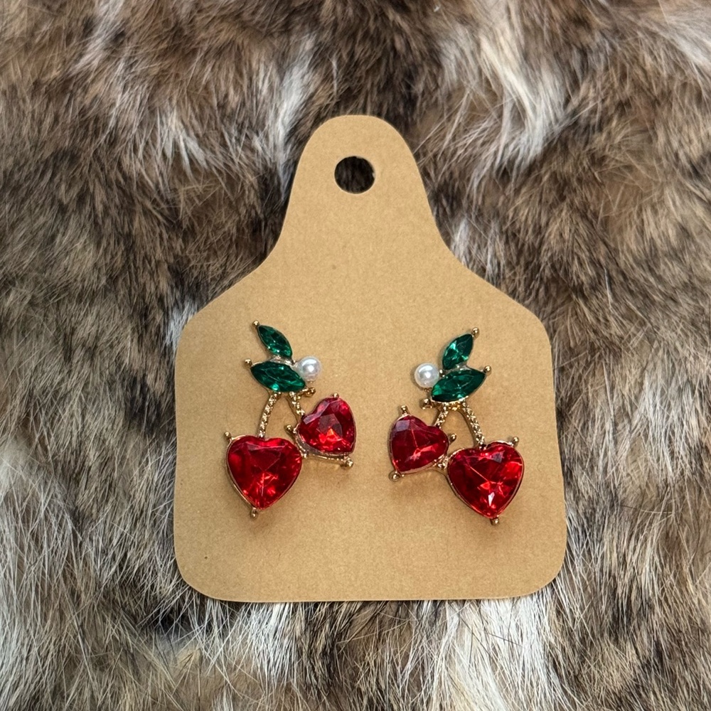Cherry heart stud earrings